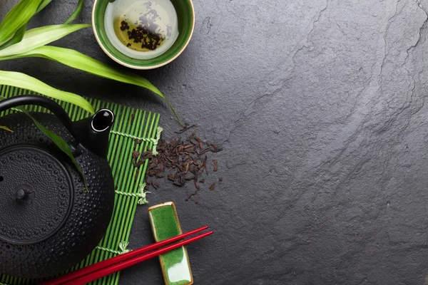 아시아 차 그릇과 주전자 — 스톡 사진