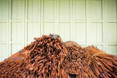 Tarçın büyük banch