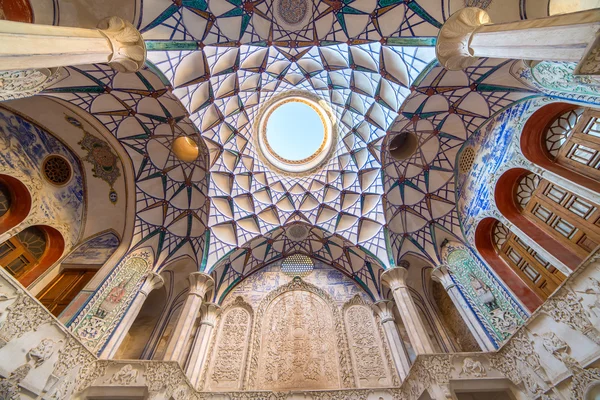 Ornamental ceiling of Historical House — Stock Photo, Image