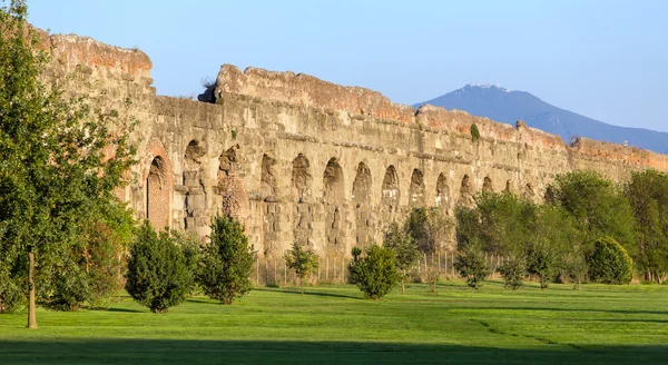 古代ローマ時代の水道橋遺跡 — ストック写真