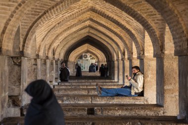 Pol-e Khaju Köprüsü, Zayandeh Nehri