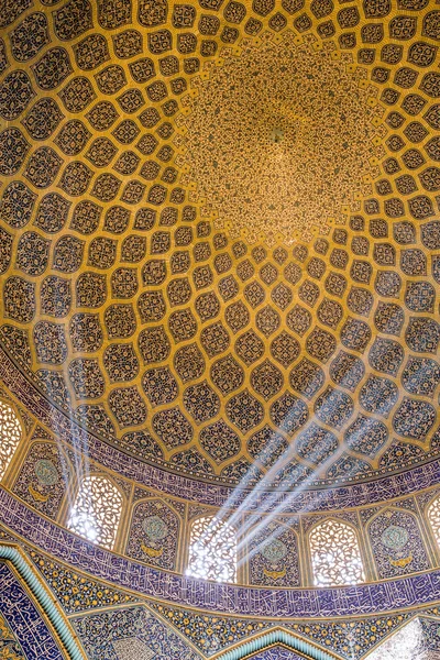 มัสยิด Sheikh Lotfollah ใน Isfahan — ภาพถ่ายสต็อก