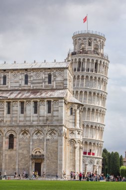 Dünya ünlü Piazza dei Miracoli 