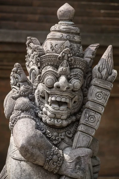 Traditionele guard demon standbeeld — Stockfoto