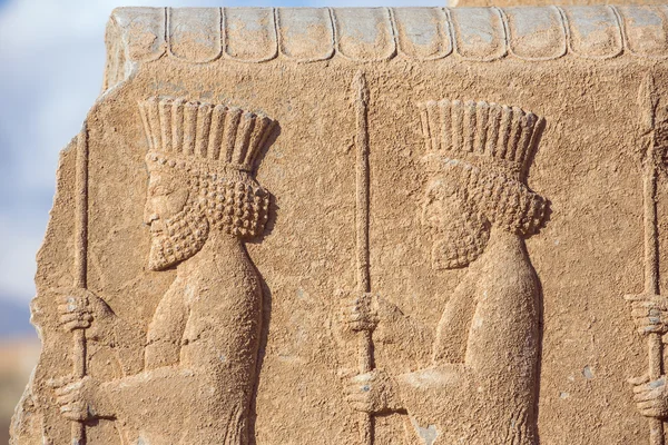 Stone-bas-reliëf in oude stad Persepolis — Stockfoto