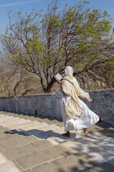 Jain monja en parikrama — Foto de Stock