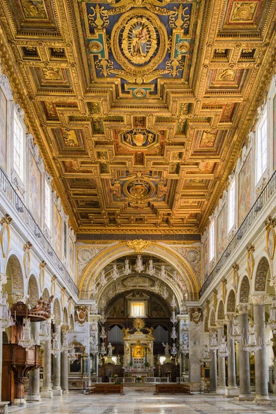 Interior of church Santa Maria Aracoeli in Rome, Italy — Stock Photo, Image