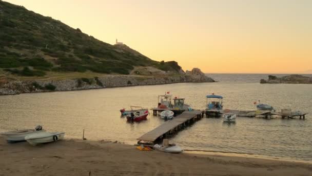 Knidos lighthouse on the cliff at Datca peninsula in Turkey — Stock Video