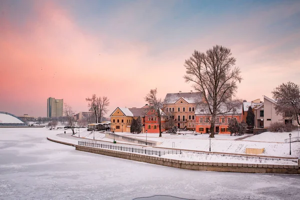 Traetskae Pradmestse kışın Minsk 'in tarihi merkezinde, Belarus