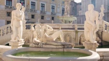 Palermo, Sicilya, İtalya 'daki Praetorian Çeşmesi veya Fontana Pretoria