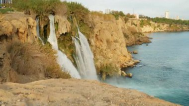Türkiye 'nin Antalya kentinde Duden şelalesi