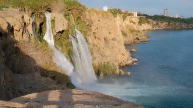 Türkiye 'nin Antalya kentinde Duden şelalesi