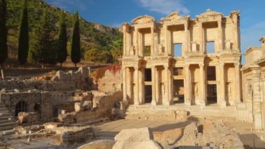 Türkiye 'nin Efes kentindeki Celsius Kütüphanesi