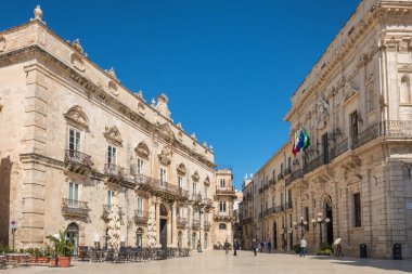 Piazza Duomo 'nun mimarisi Ortigia, Sicilya, İtalya