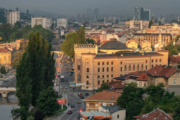 Kilátás Szarajevó történelmi központjára, Bosznia-Hercegovina — Stock Fotó