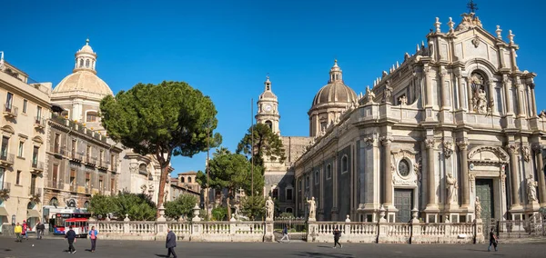 Szent Agata katedrális a Piazza del Duomo-n Catania, Szicília — Stock Fotó