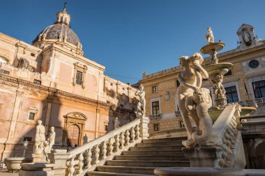 Palermo, Sicilya, İtalya 'daki Praetorian Çeşmesi veya Fontana Pretoria