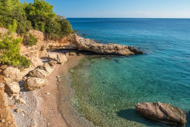 Ege Denizi 'ndeki Datca yarımadasındaki güzel plaj, Mugla, Türkiye
