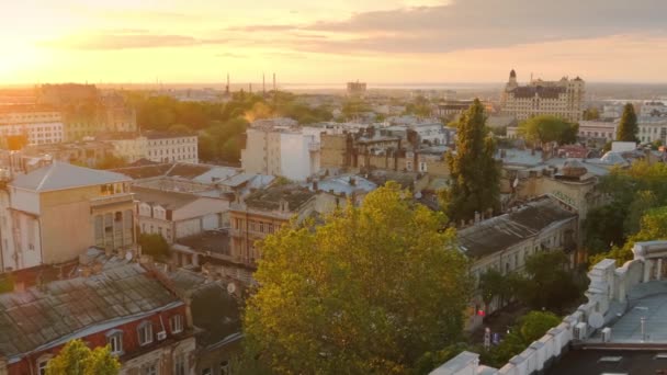Günbatımında Odessa şehri, Ukrayna — Stok video