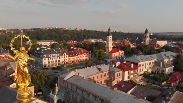 Aerial view of city center of Kamenets-Podolsky in Ukraine — Stock Video