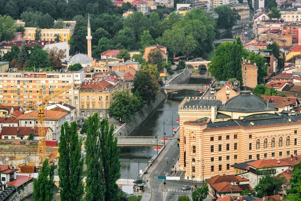 Pohled na historické centrum Sarajeva, Bosna a Hercegovina — Stock fotografie