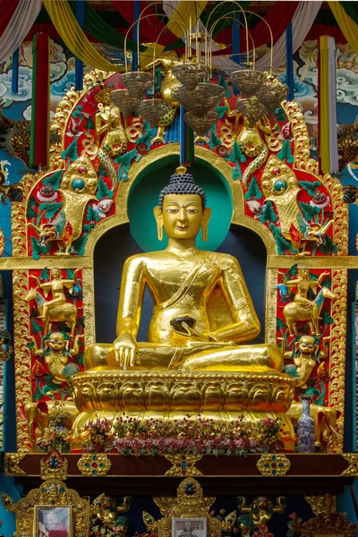 Templo de oro en el monasterio Namdroling —  Fotos de Stock