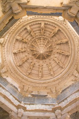 Ranakpur Chaumukha Tapınağı, Rajasthan
