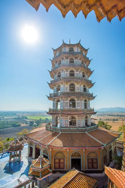 Tall Chinese Pagoda — Stock Photo, Image