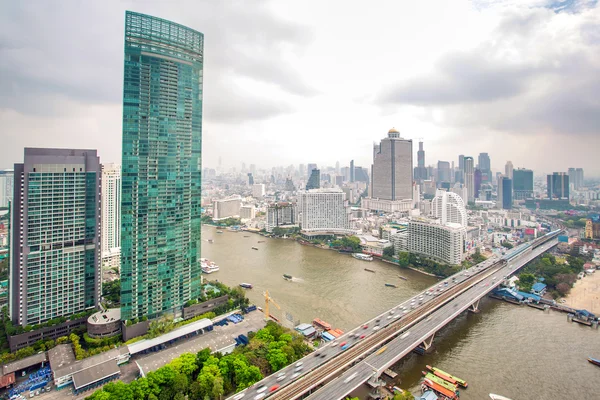 Paesaggio del fiume nella città di Bangkok — Foto Stock