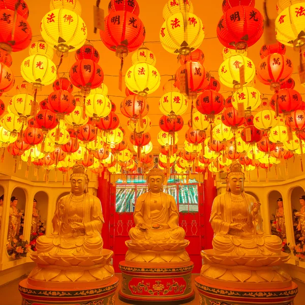 Heilige Statuen in kek lok si Tempel — Stockfoto