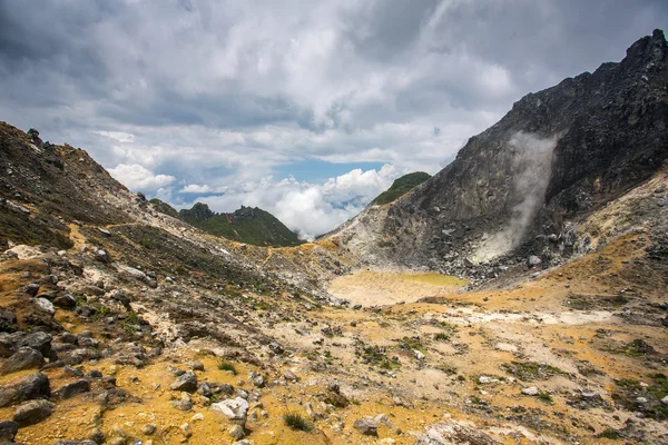 Sibayak volkan Berastagi yakınındaki — Stok fotoğraf