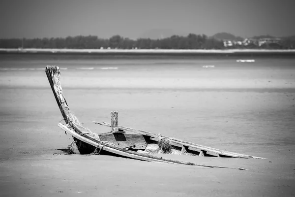 Oude vissersboot — Stockfoto