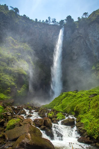 Piękny wodospad Sipisopiso — Zdjęcie stockowe
