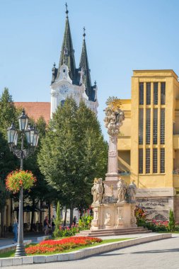 Komarno, Slovakya - 27 Eylül 2023: Slovakya 'nın Komarno kentinde Trinity sütunu