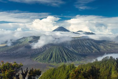 Mount Bromo ve Batok volkanlar