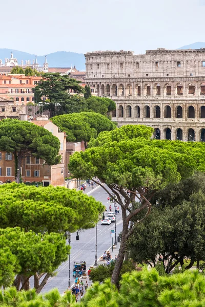 Veduta esterna del colosseo di Roma — Foto Stock