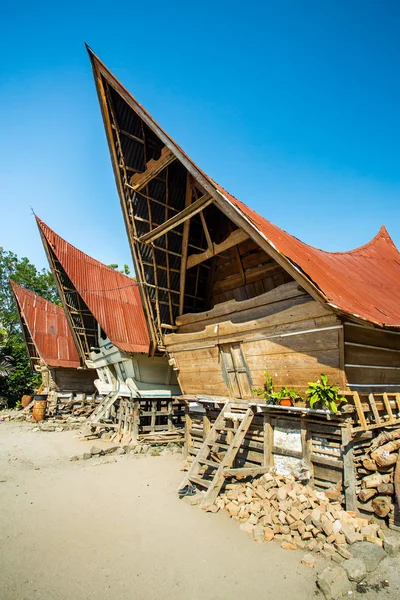 Батакские дома на острове Самосир — стоковое фото