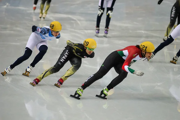 Ladies' 3000 m ohřívá krátké trati relé — Stock fotografie