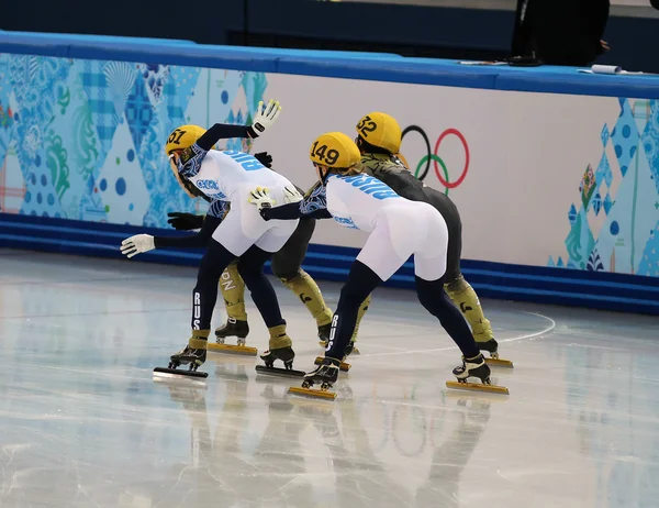 Ladies' 3000 m värmer korta spår Relay — Stockfoto