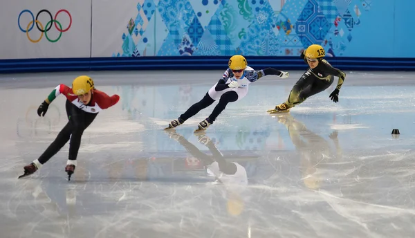 Ladies' 3000 m värmer korta spår Relay — Stockfoto