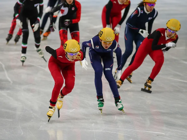 Ladies' 3000 m grzeje krótki utwór przekaźnik — Zdjęcie stockowe