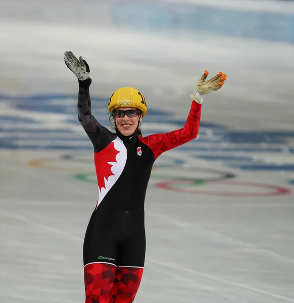 Relais de piste courte chauffe 3000 m pour dames — Photo