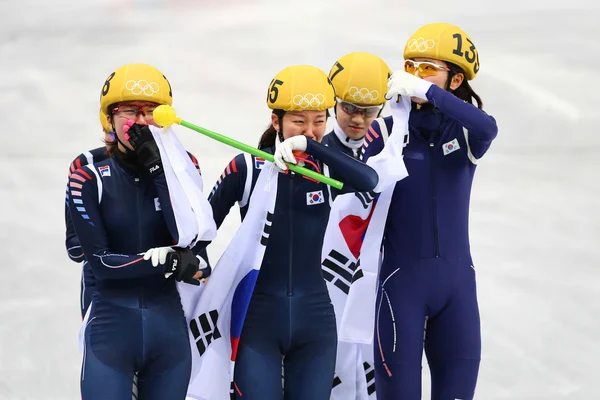 Ladies' 3000 m värmer korta spår Relay — Stockfoto