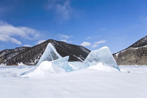 Témpanos de hielo en Baikal — Foto de Stock