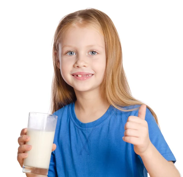 Fille avec un verre de lait — Photo