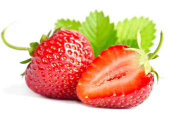 Beyaz arka plan üzerinde izole kırmızı tatlı strawberrys