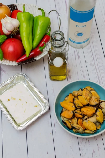 Ingredientes Para Mexilhões Saganaki Com Ouzo — Fotografia de Stock