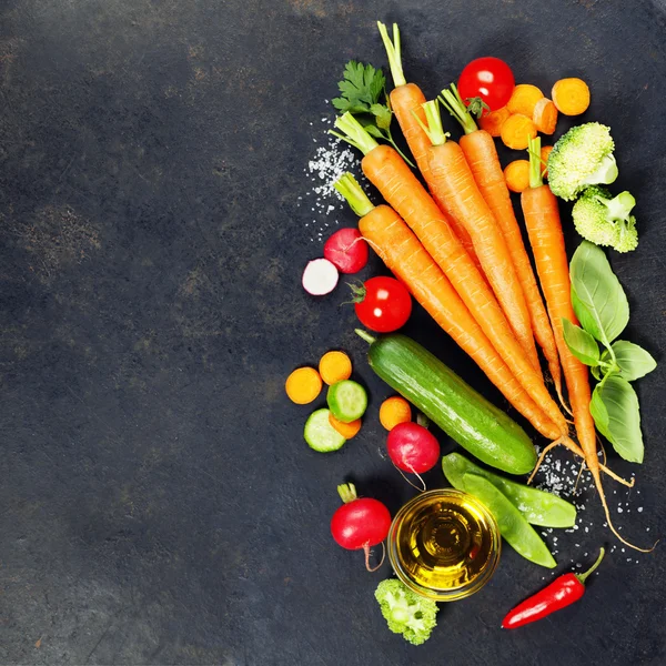 Produtos hortícolas biológicos frescos — Fotografia de Stock