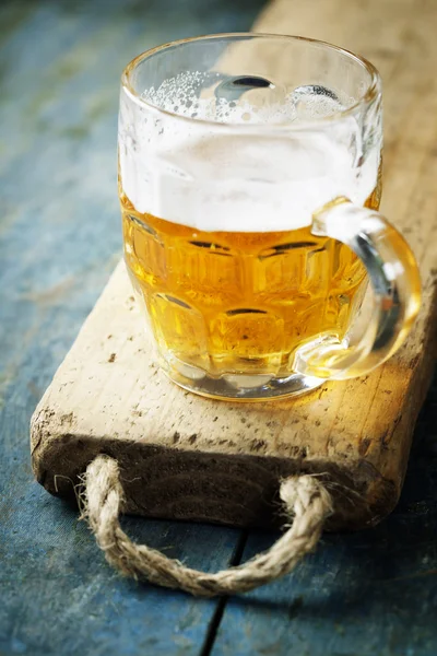 Beer on wood background with copyspace — Stock Photo, Image