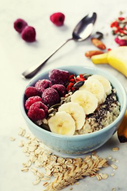 taze sağlıklı bir kahvaltı 